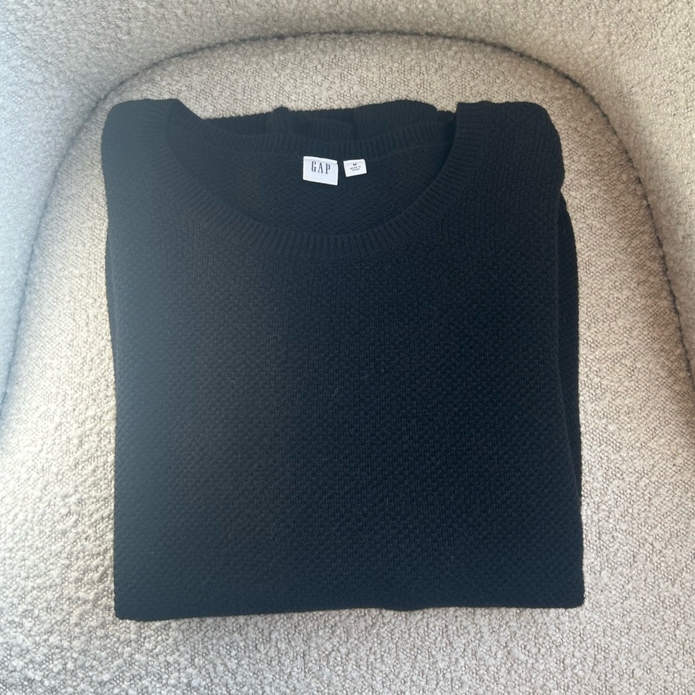 GAP Women’s Black Sweater